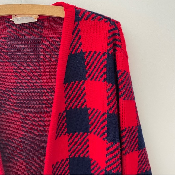 Knitcraft ‘Made in Canada’ Grandma Cardi - Picture 3 of 7